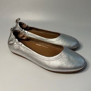 Fitflop Silver Flats Size 10 Ballet Flat Women's Shoes